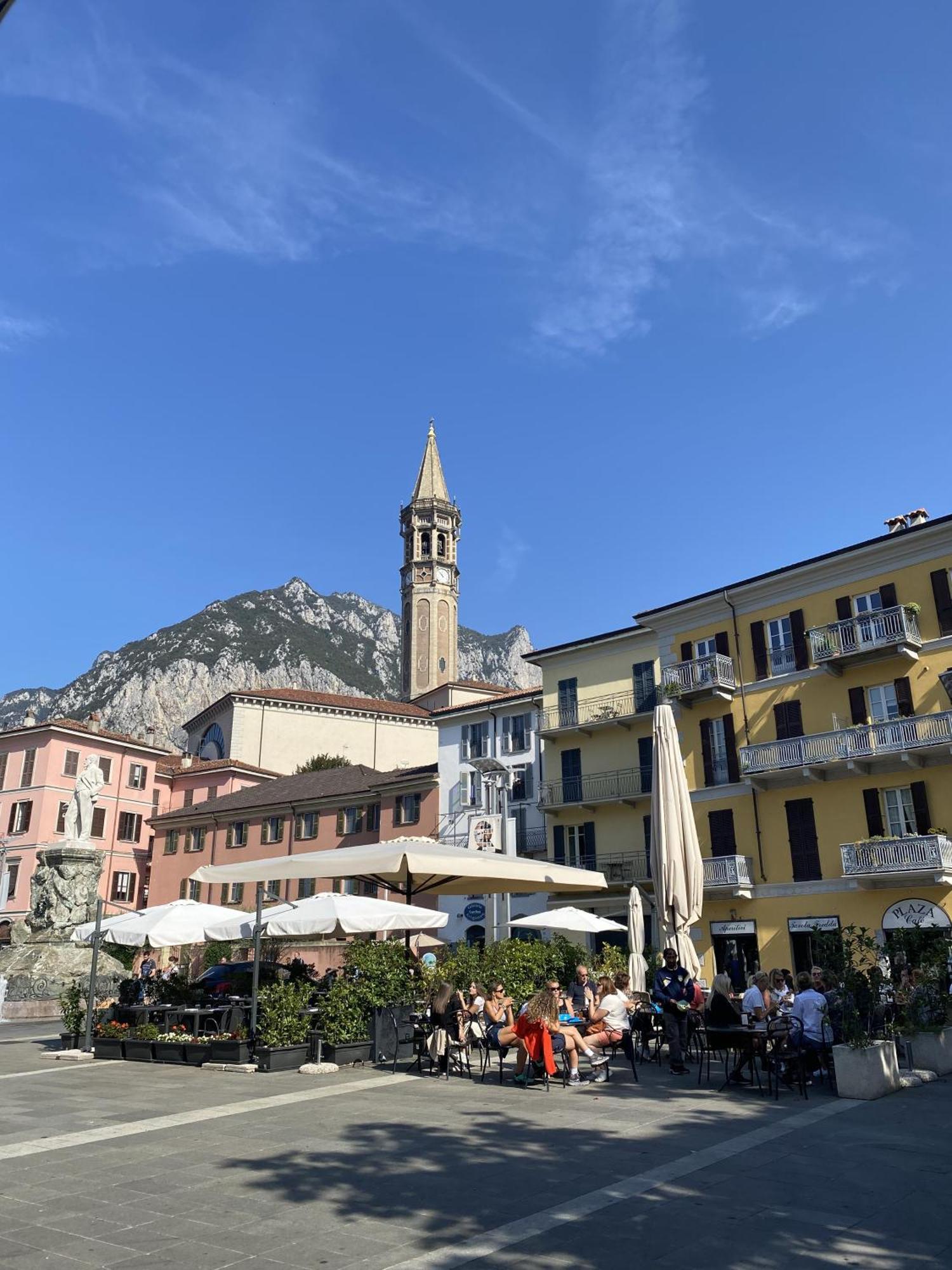 Lake Front Apartments, Lecco Exteriör bild